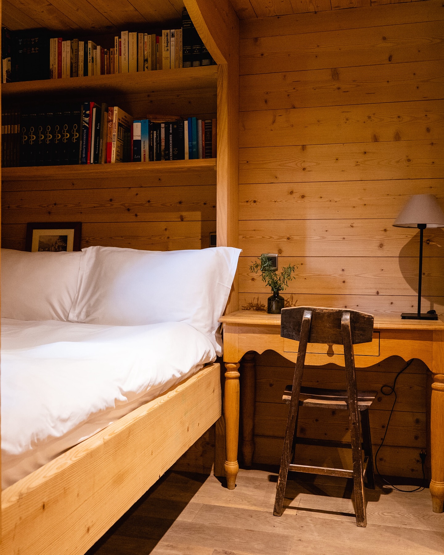 14. a Canopy Of Dreams: Vintage Lace and Wicker In a Sunlit Corner