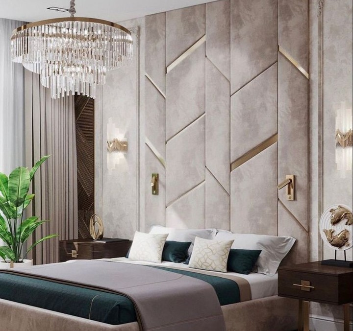 28. Moonlit Lace Canopy Over Vintage Trunk Bed In a Cozy Nook