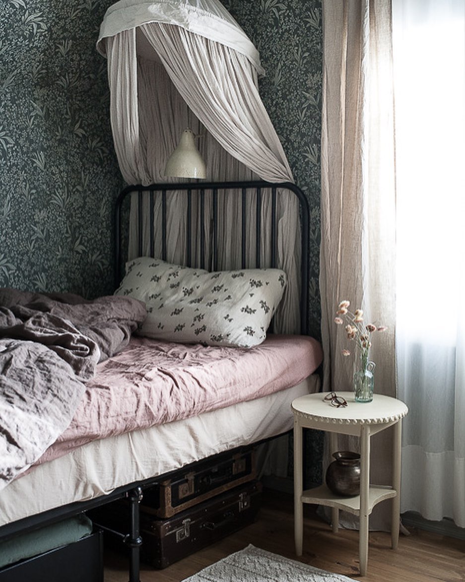 3. Woven Willow Canopy and Mossy Green Bedding Retreat