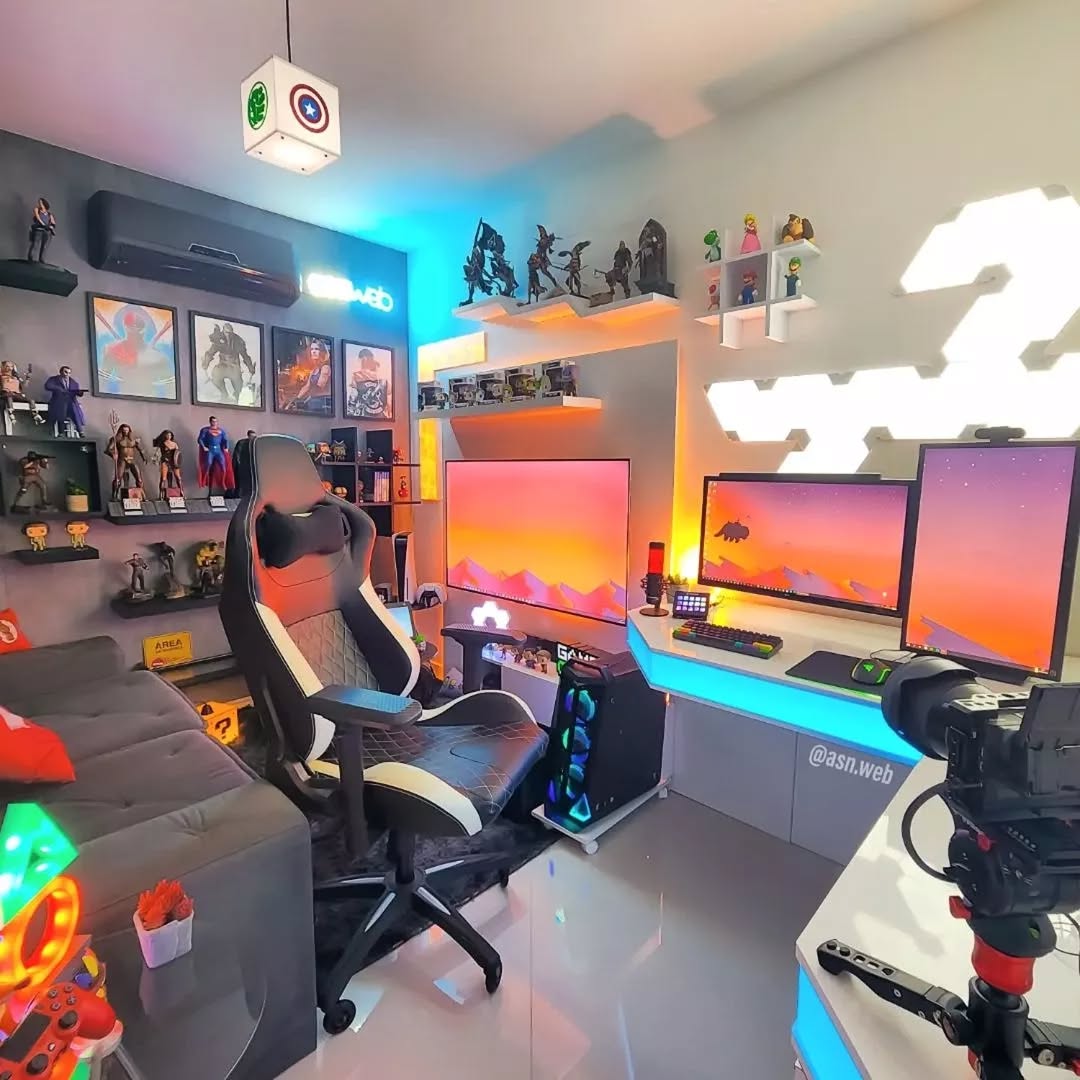 8. Neon Ninja Aesthetic: Led Strips and Samurai Wall Art In a Gaming Den