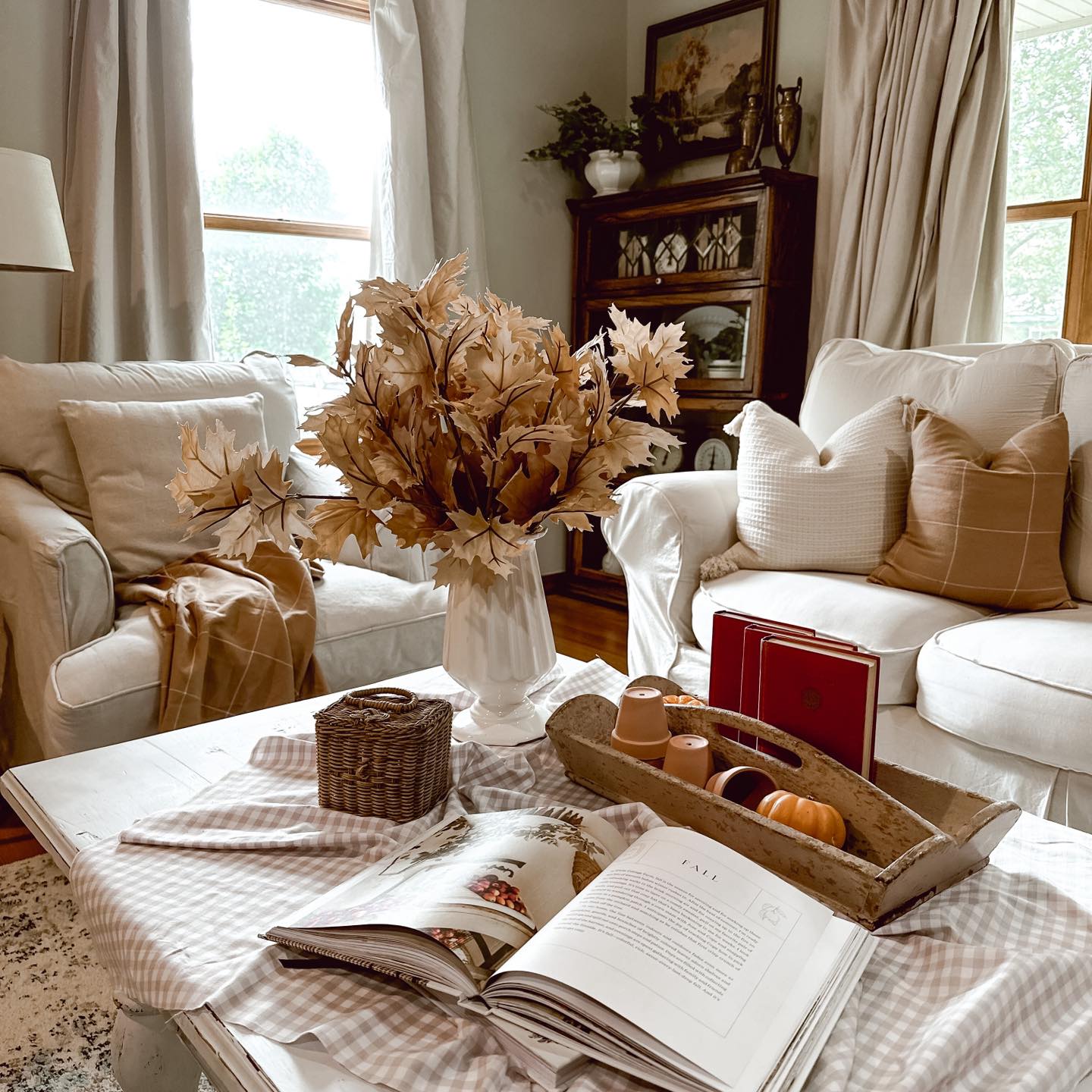 12. Amber Waves and Crimson Berries: a Rustic Fall Mantelpiece