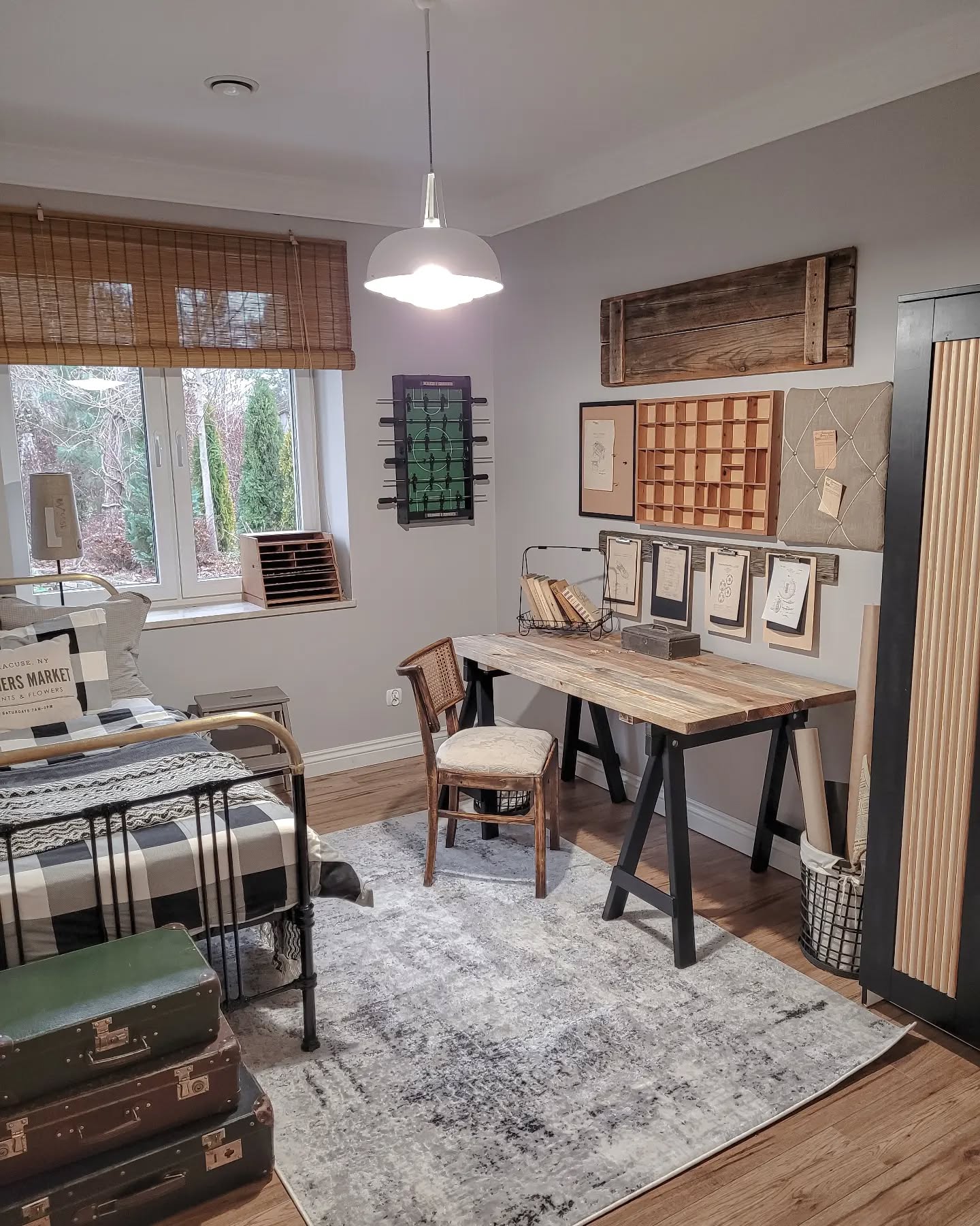 22. Skateboard and Graffiti Wallpaper Fusion In Teen Bedroom