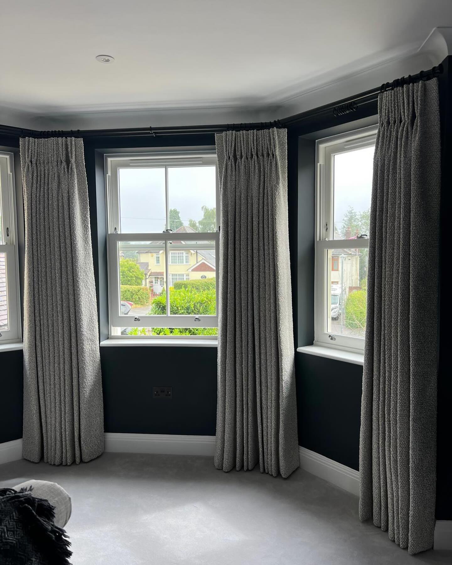 9. Cerulean Waves and Sunlit Sands: Coastal Bedroom Curtains with Seashell Embellishments