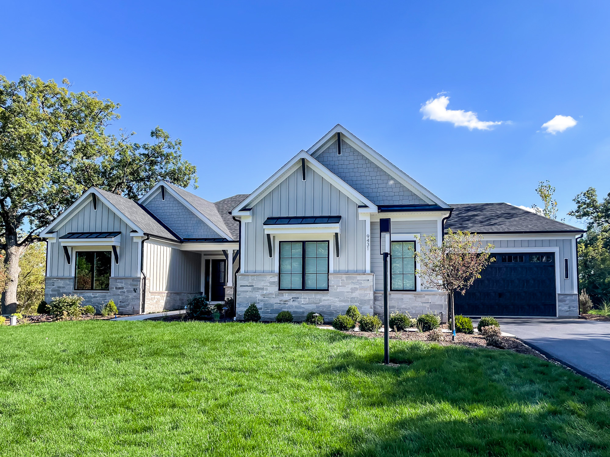 22. the Crimson Sunset Ranch with Cobalt Trim and Geometric Walkway