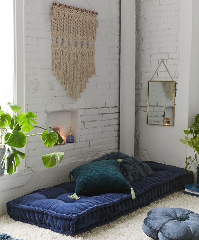 8. Moonlit Serenity: a Daybed Beneath a Starlit Canopy with Geometric Accents