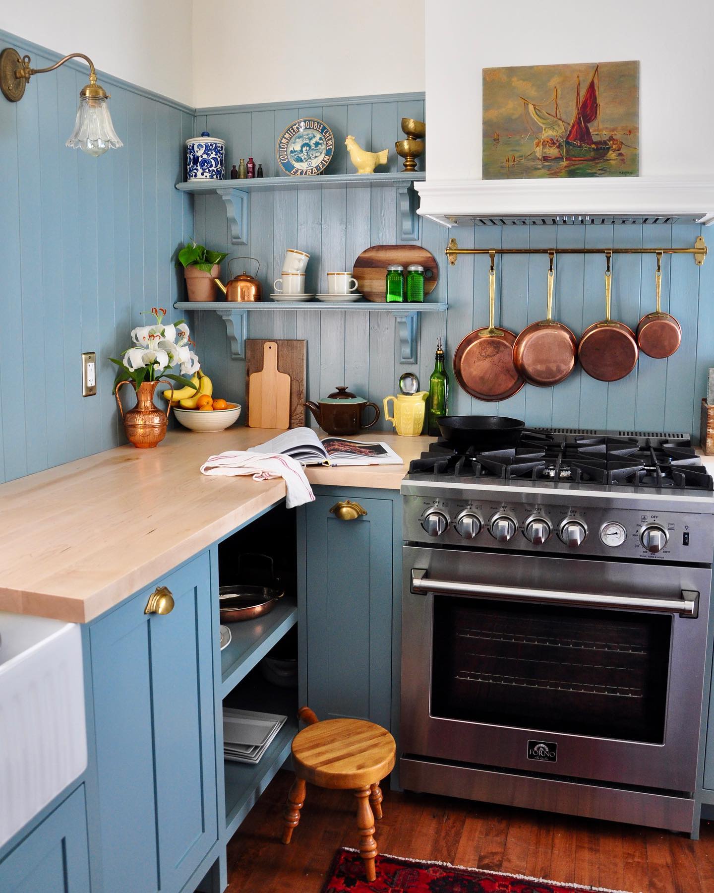 42. the Geometric Mosaic Backsplash with Rustic Wooden Shelves