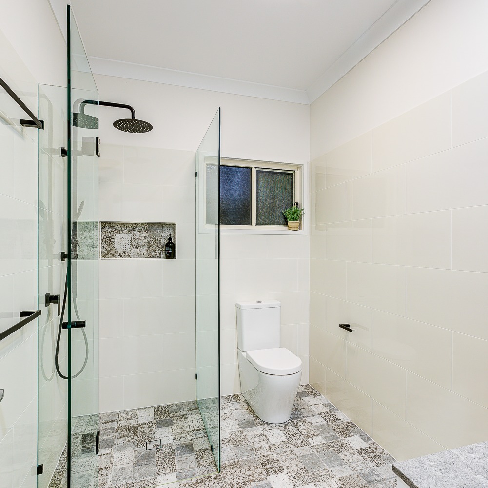 35. Black and White Mosaic Medallion: a Timeless Elegance on the Floor