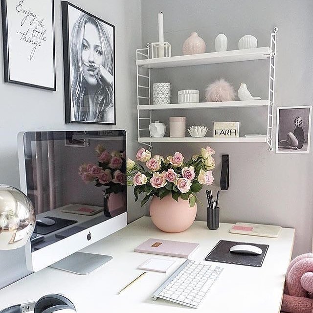 27. Cubicle Oasis with Mini Zen Garden and Bamboo Serenity