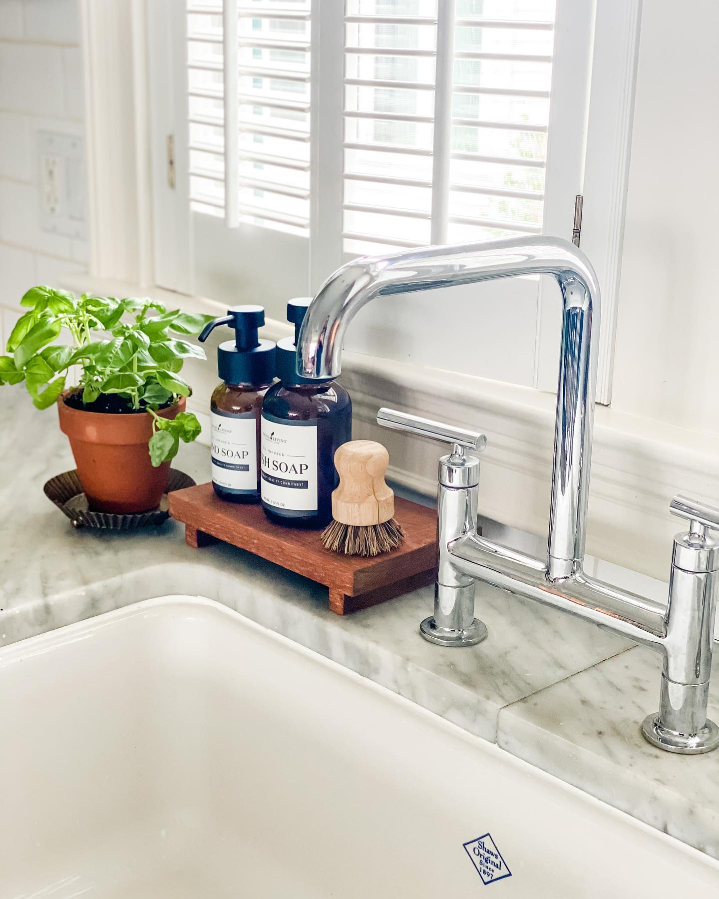 8. a Rustic Wooden Plank Over Porcelain with Speckled Soapstone