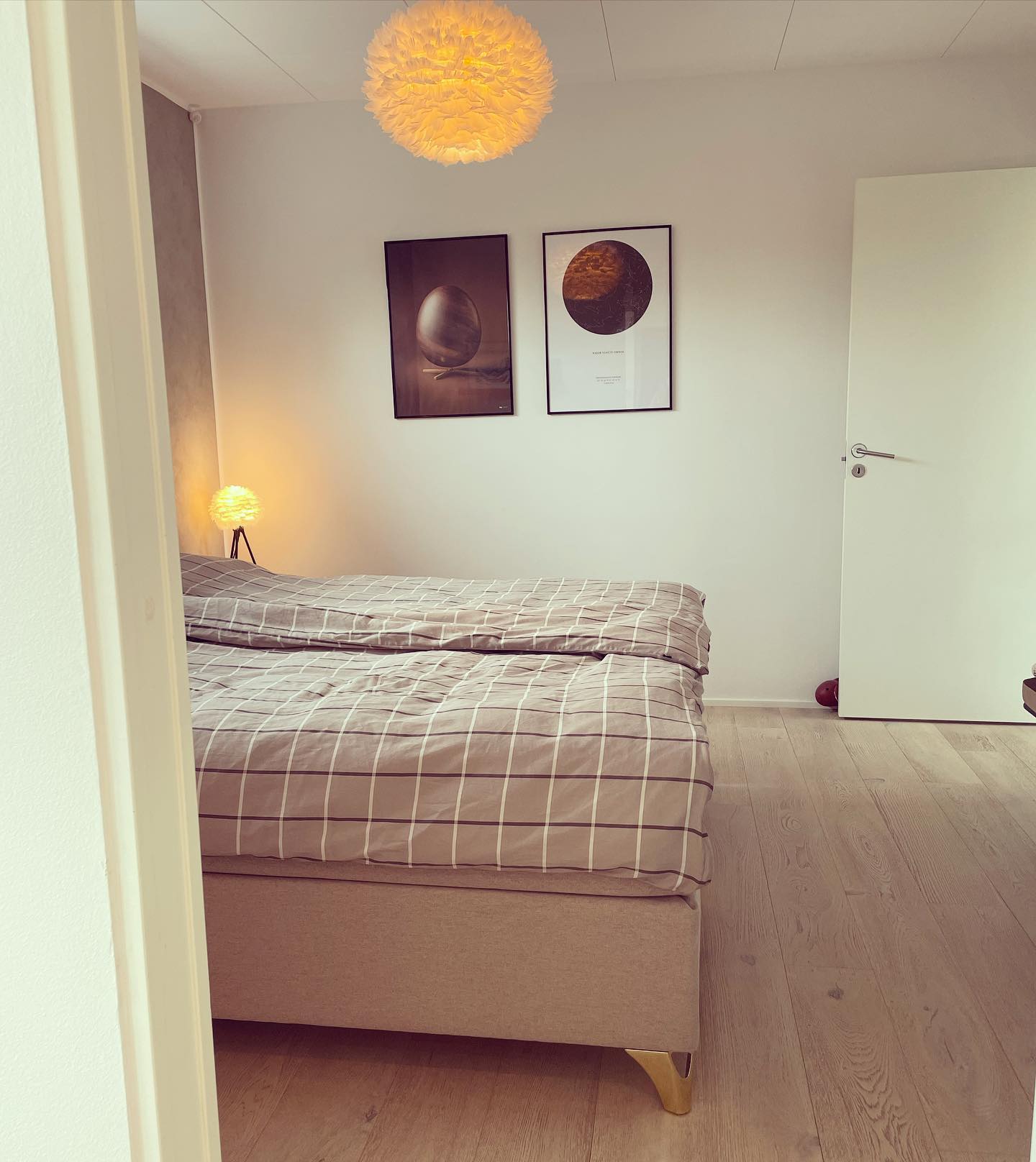 7. Moonlit Romance: a Canopy Bed with Sheer Drapes and Soft Lavender Accents