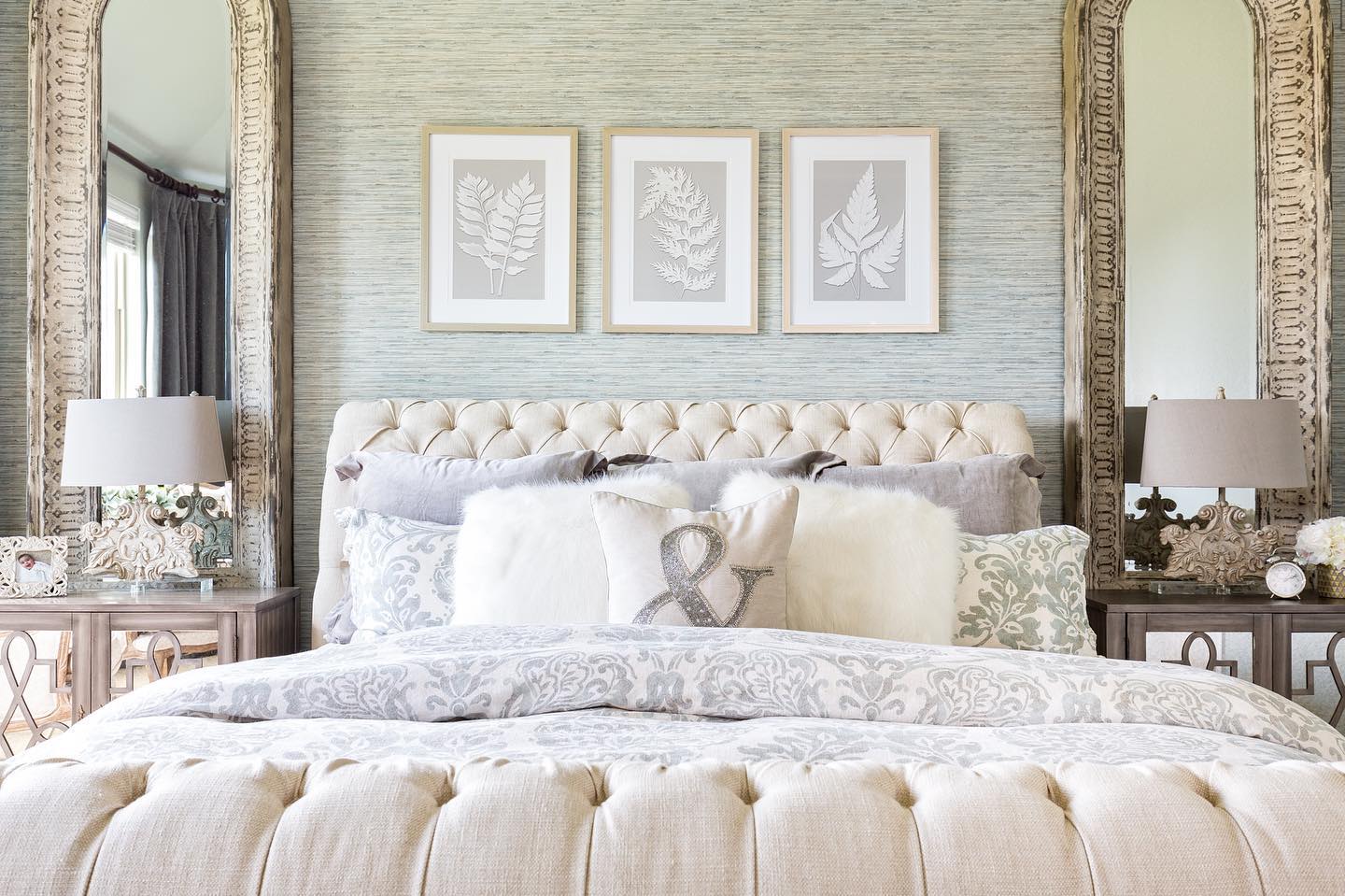 20. Moonlit Coastal Retreat: a Wall Of Whispering Waves and Starlit Shelves