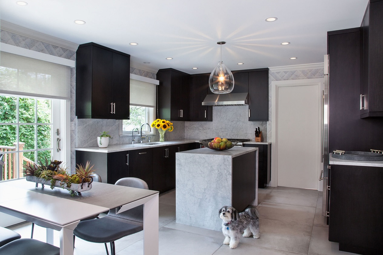 6. Vintage Charm Meets Modern Minimalism: the Black and White Checkerboard Floor Kitchen