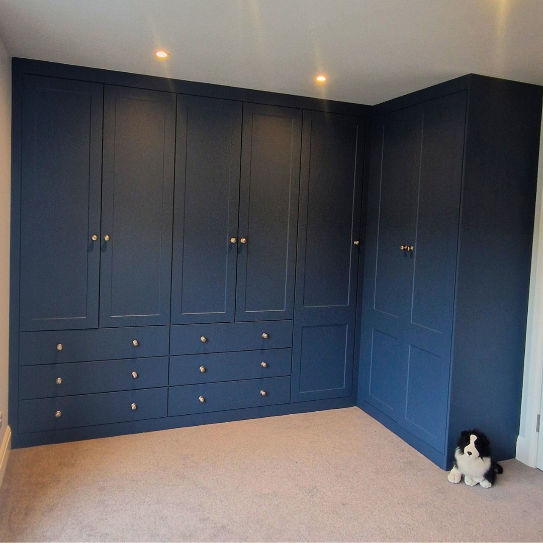 9. the Fusion Of Geometric Precision and Organic Flow In a Wardrobe Design