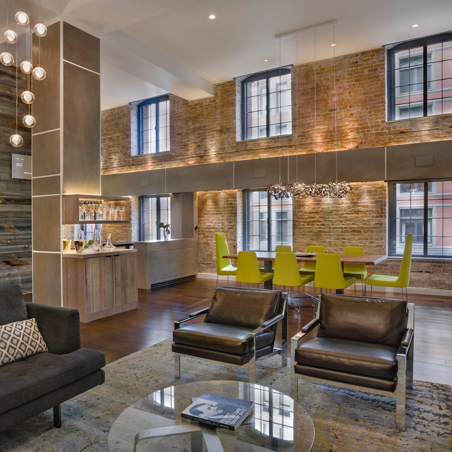 9. the Fusion Of Forest Green and Geometric Patterns In a Compact Space