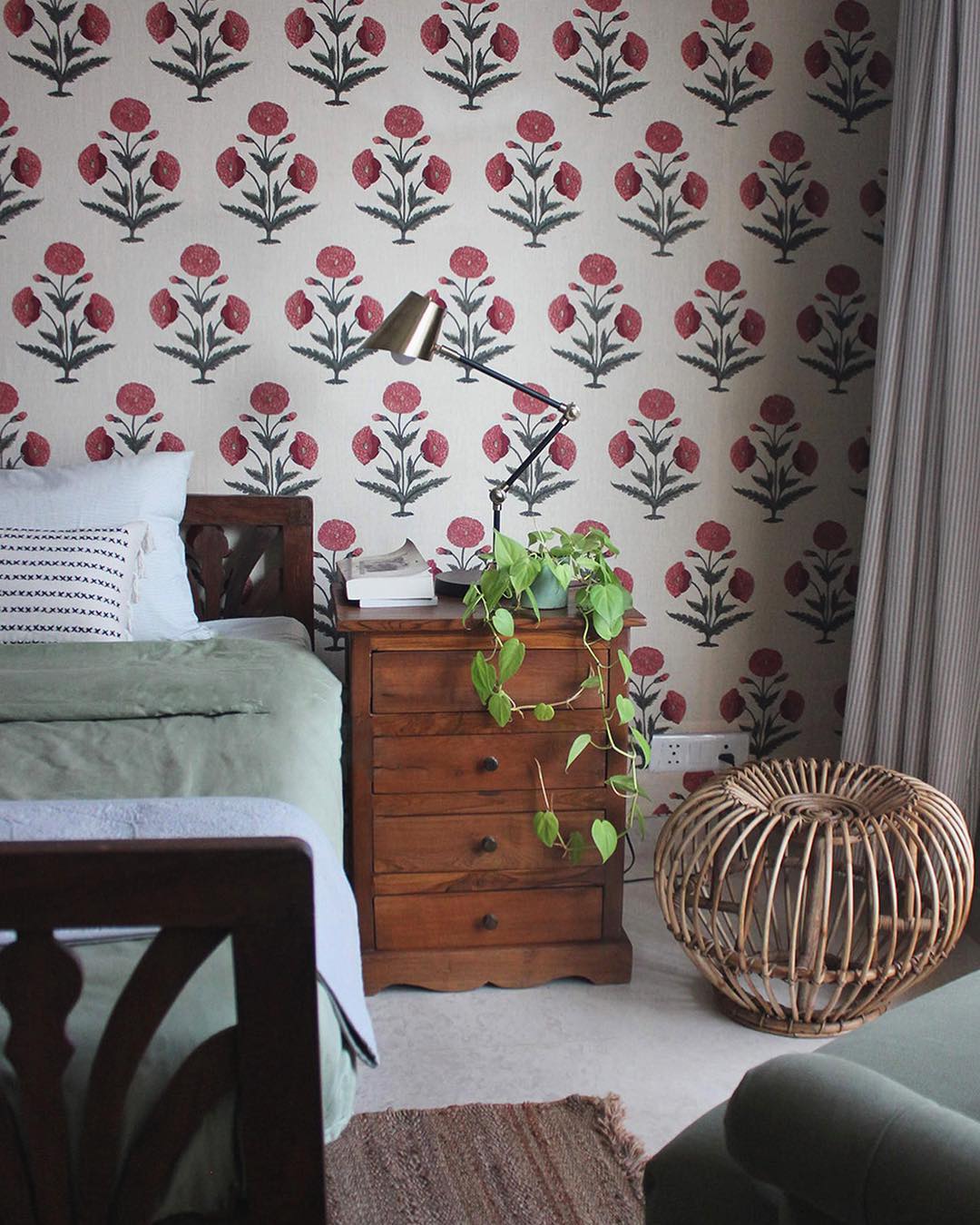 20. a Canopy Of Dried Lavender and Twinkling Fairy Lights