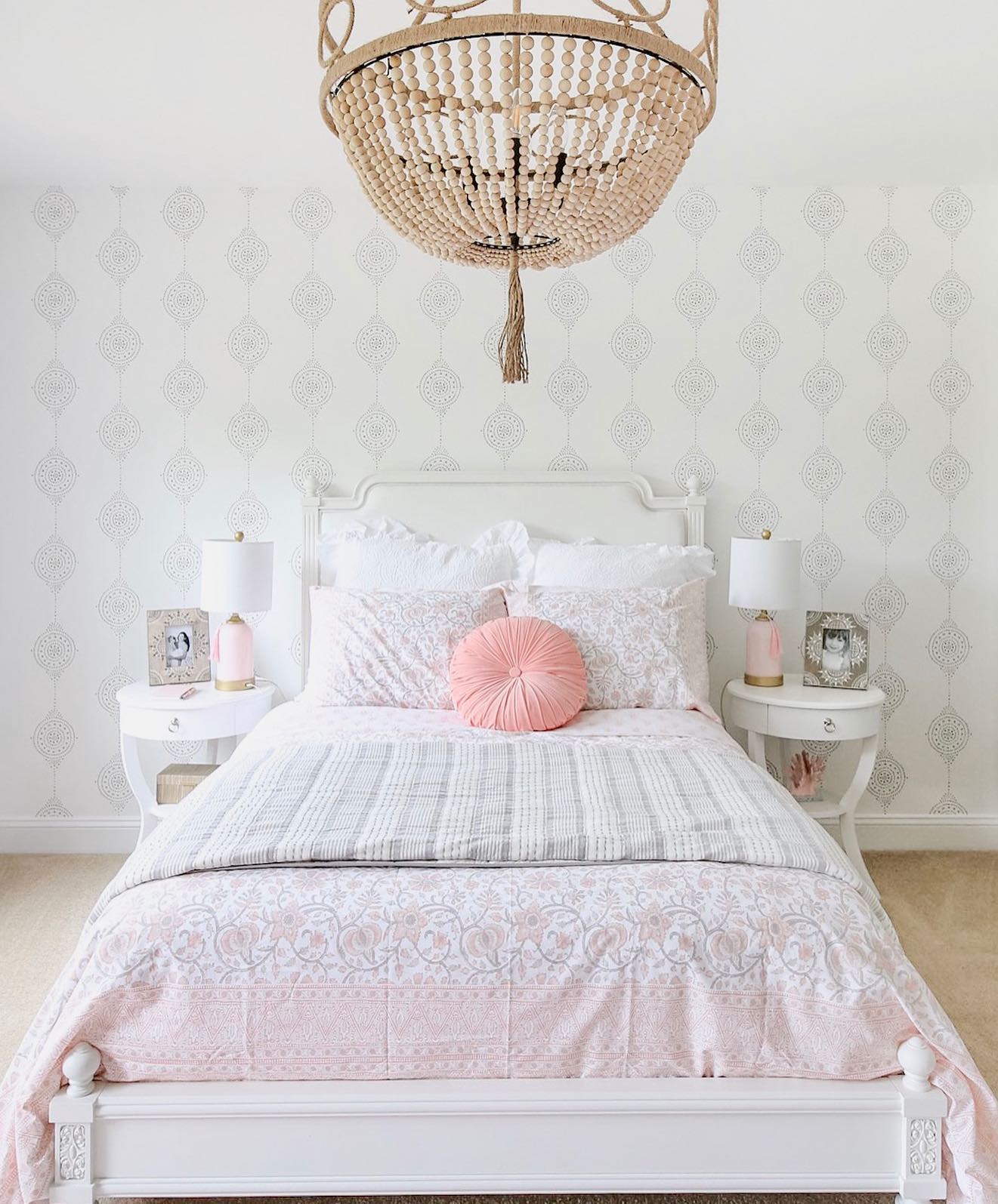 13. Soft Waves Of Plaster with Geometric Timber Accents