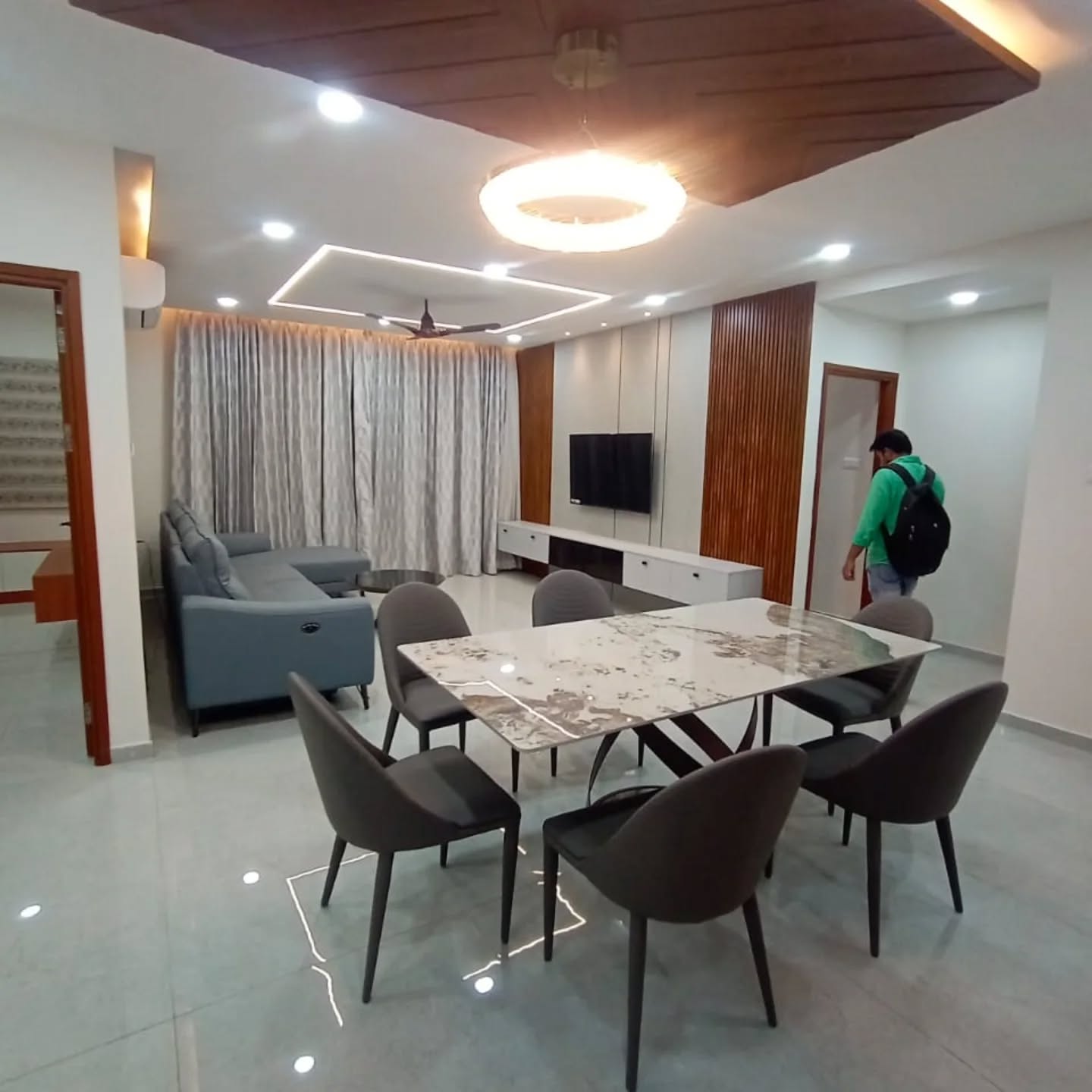 14. the Mosaic Tiled Archway and Teal Velvet Sofa Fusion