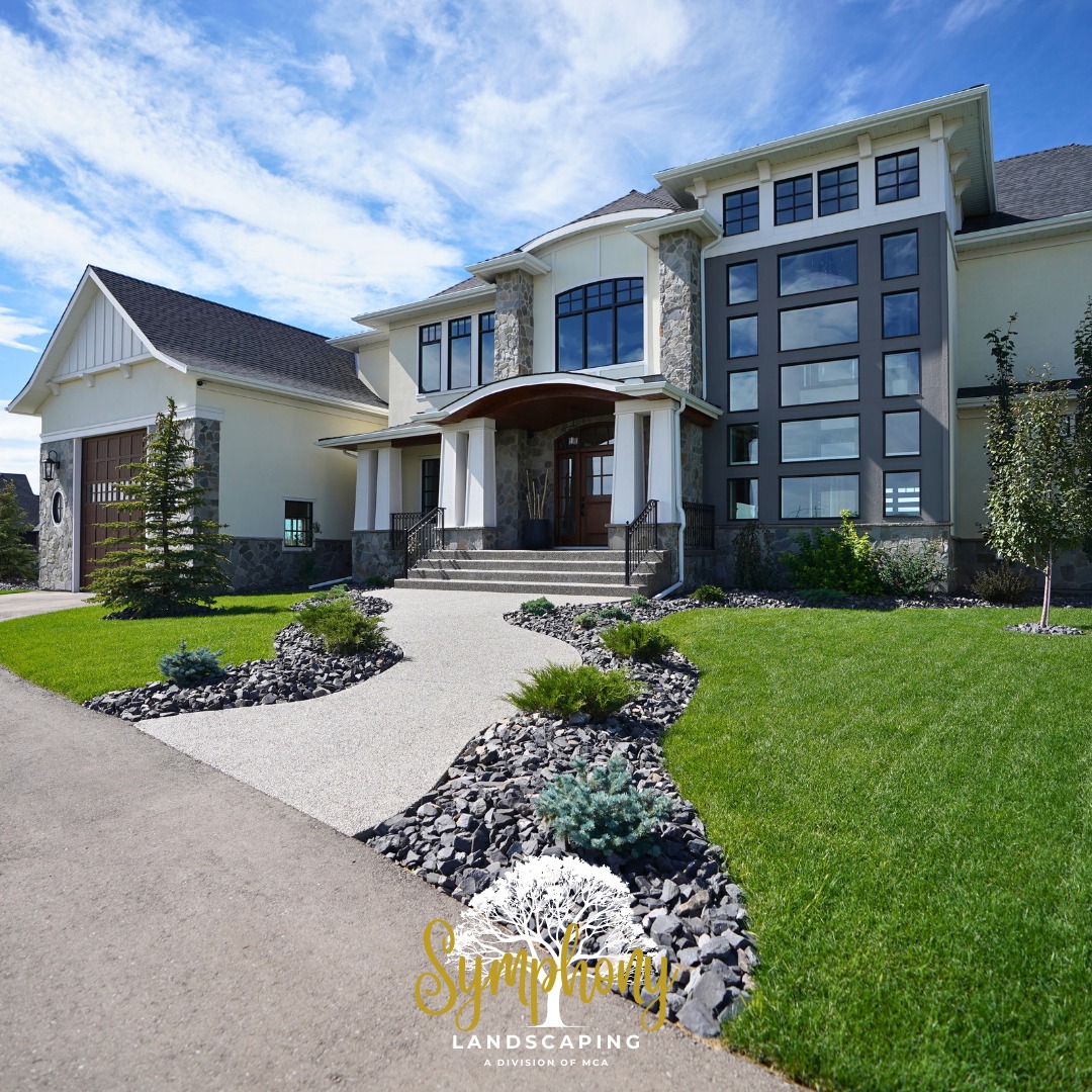 4. Cobblestone Pathway with Vintage Lanterns and Ivy-clad Archway