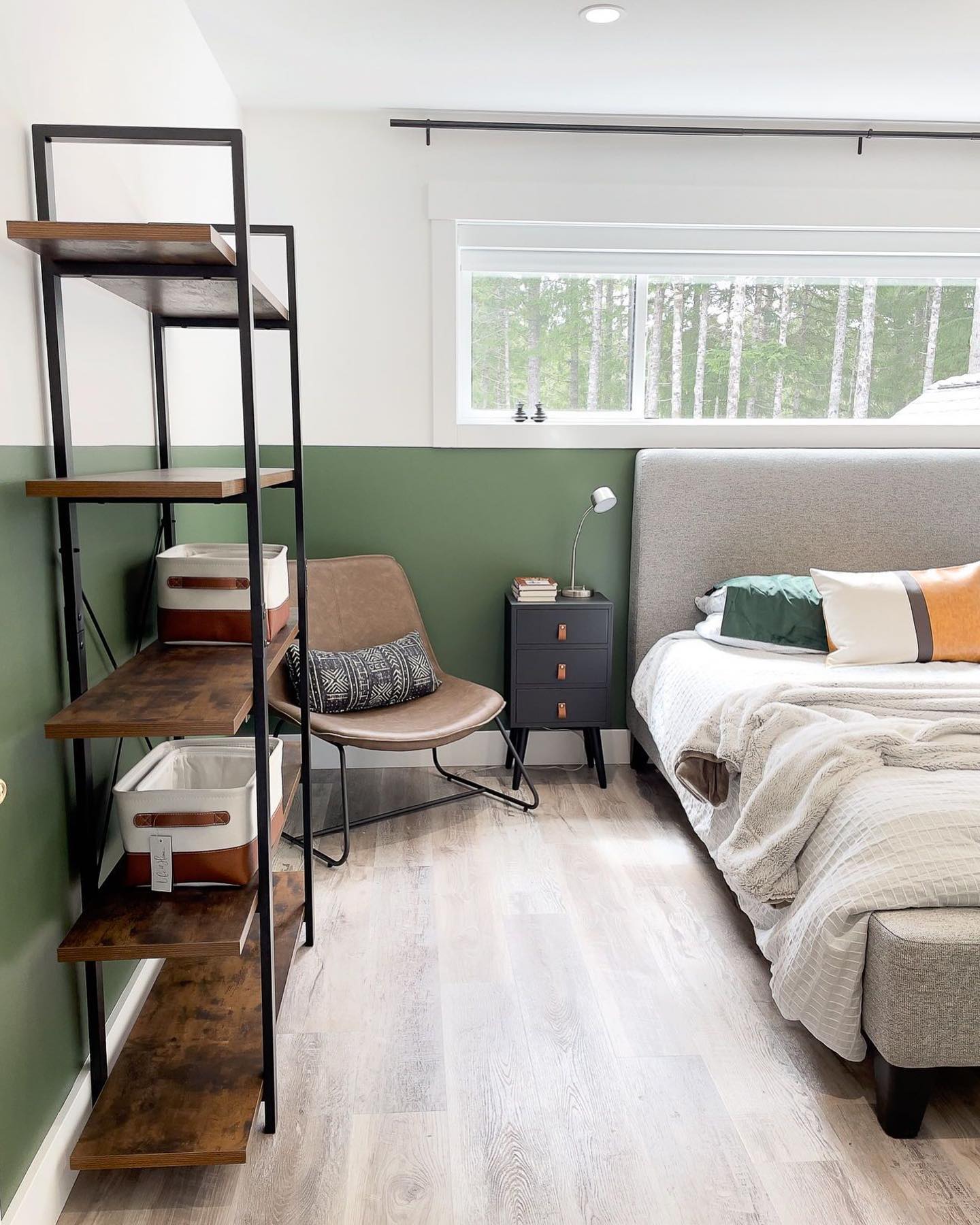 5. Surfboard Skateboard Fusion: a Teen's Adventure-themed Bedroom