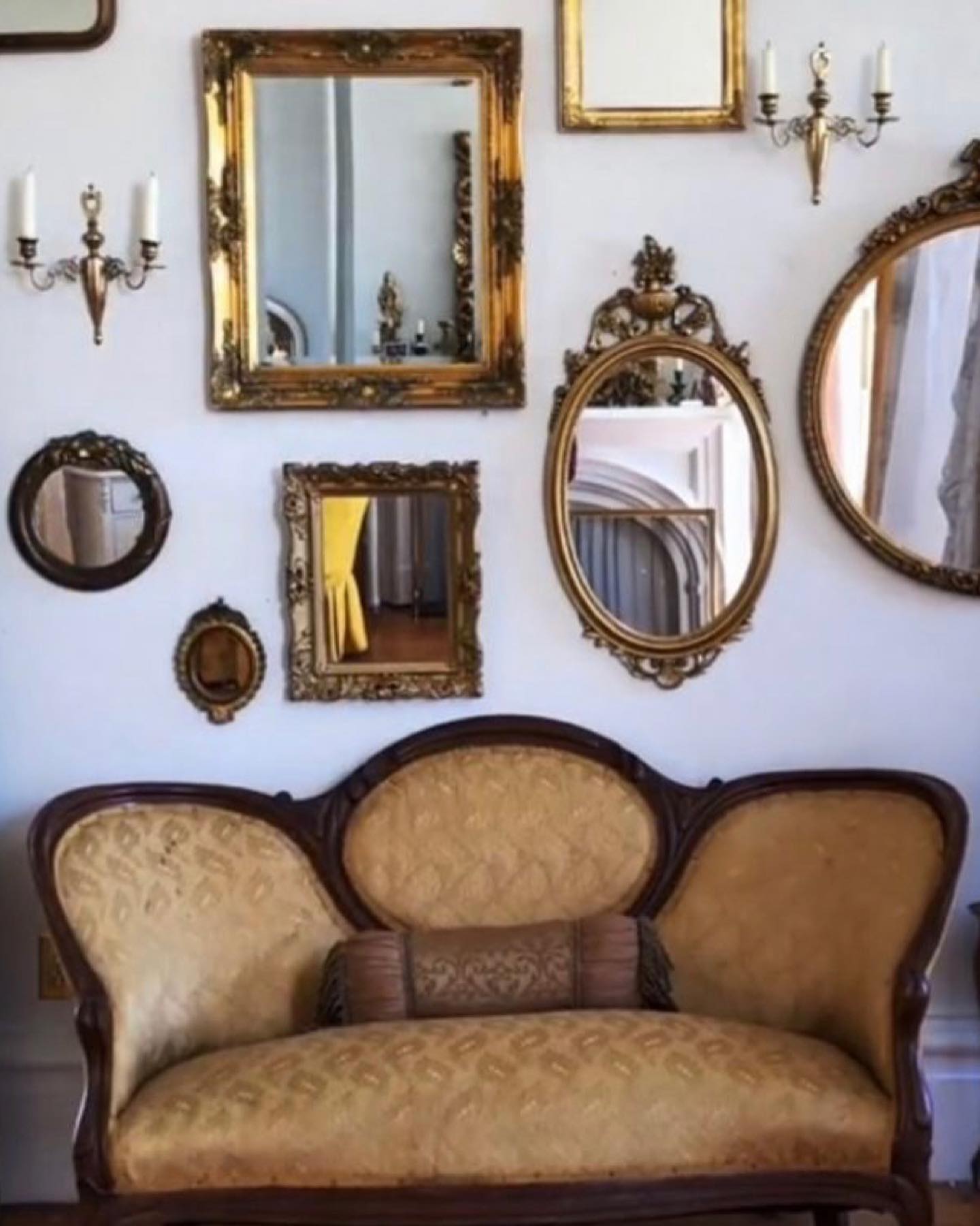 4. the Reflection Of a Thousand Petals: Floral Mirror with Antique Gold Frame
